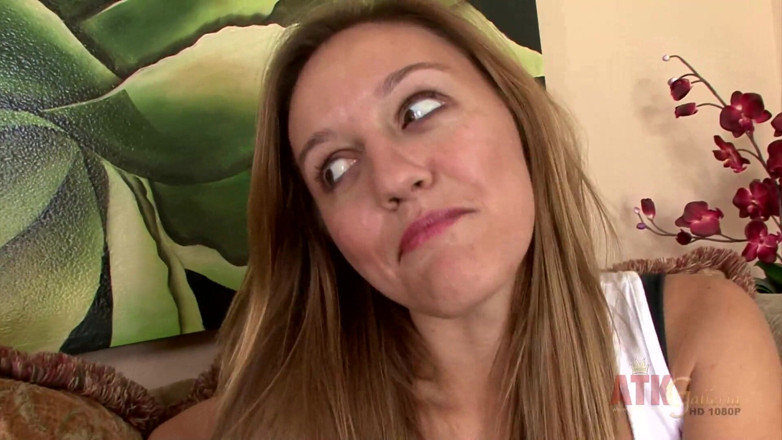 ATKIngdom Fans: Hračky.