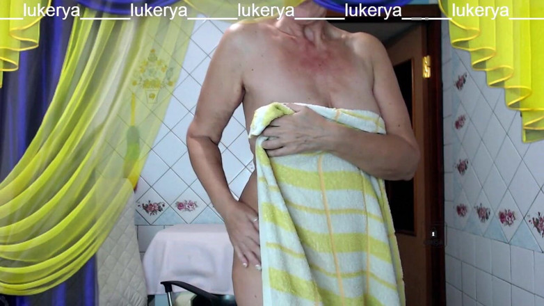 Lukerya: Як Лукеря підстригла волосся під час онлайн-чату