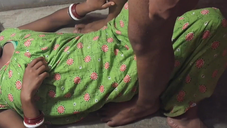 Trilokinath: Cô vợ Ấn Độ lừa dối chồng bằng cách đụ bạn của anh ấy