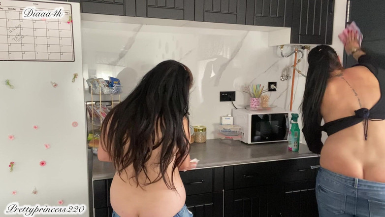 fartingclub01: Buttcrack Jeans While We Klan House