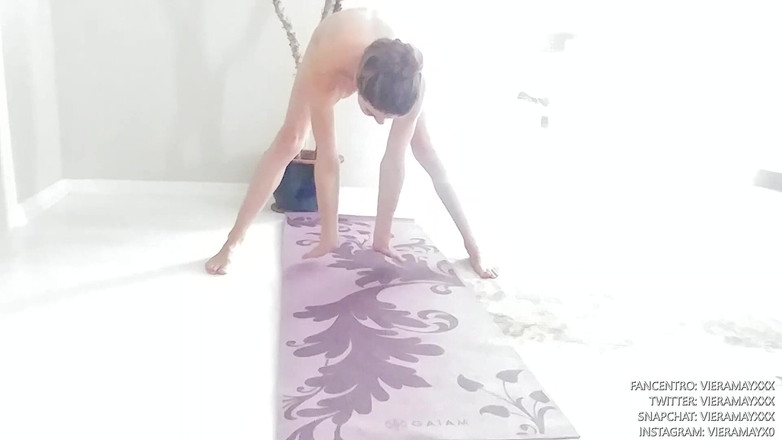 VieraMayXXX: Jasny i wczesny poranny trening nago