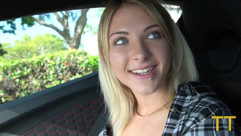 Teddy Tarantino: 19-jährige emma bugg bekommt teddy tarantinos großen schwanz in ihre...