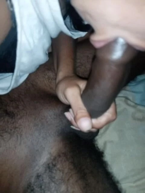 Mangacaribe: My Cuckold Likes It When I'm Alone with My Buddy