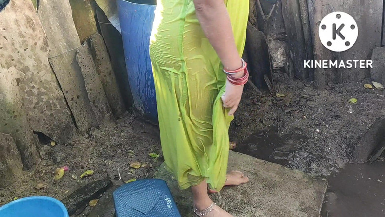 Anita yadav: Indická manželka v domácnosti se koupe, horká a sexy prsa