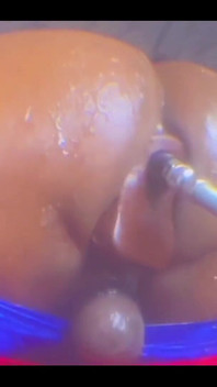 VEDERE LA PERSOANA 1 - Ușa a căzut pe tortul greșit