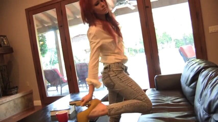 Pussy Land: Redhead lesbian whore loves eating wet cunts