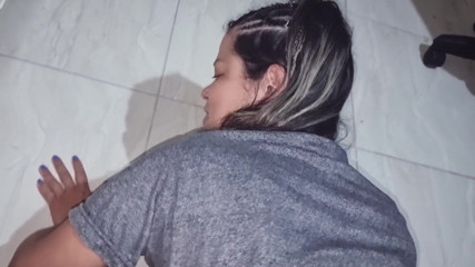 MarieChell: hot giving the ass