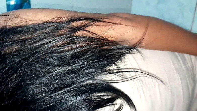 Karely Ruiz: Prietena mea îmi trimite acest videoclip în timp ce lucrez. Sper că...