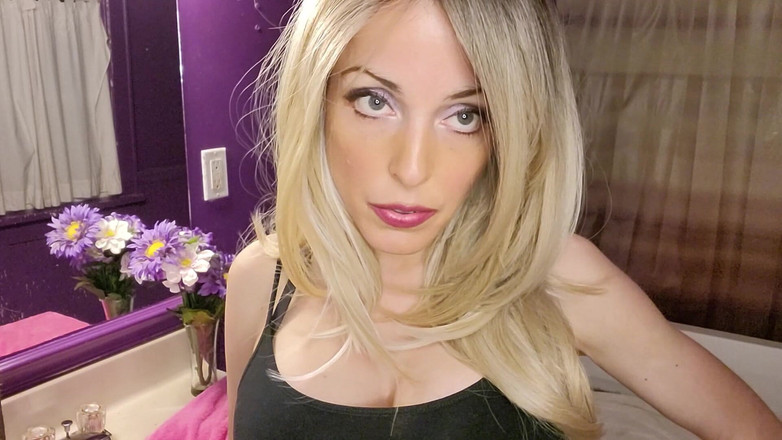 Brenna Lilac: मैं तुम्हारी पत्नी हूँ