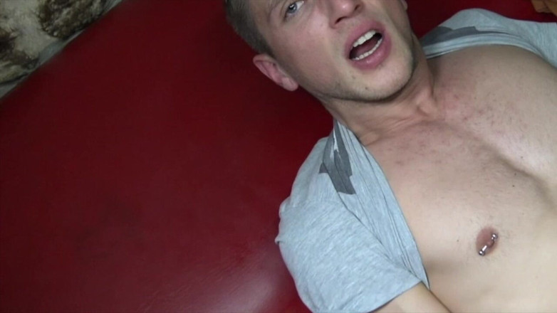 AMATOR BAREBACK FRENCH STUDIO: Fucked Ra Bh Badboy in Backrom