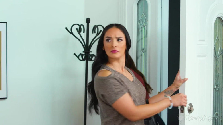 Mommy's Girl: Stepmommy's Girl - Naughty MILF Sheena Ryder Has Secret Romantic Affair...