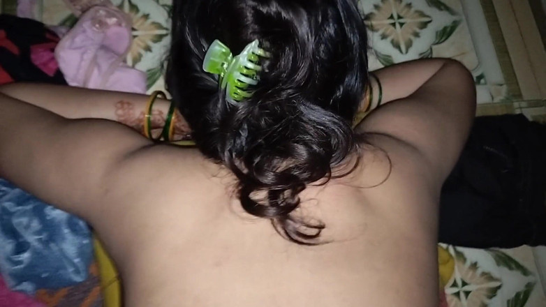Hotbhabhi1234: Desi indisches college-mädchen enge muschi ficken in Oyo GF BF...