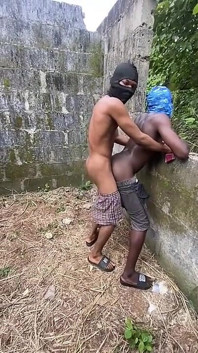 Branco Em Preto