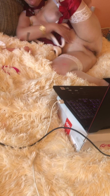 Pozi: Esposa transa de forma agressiva