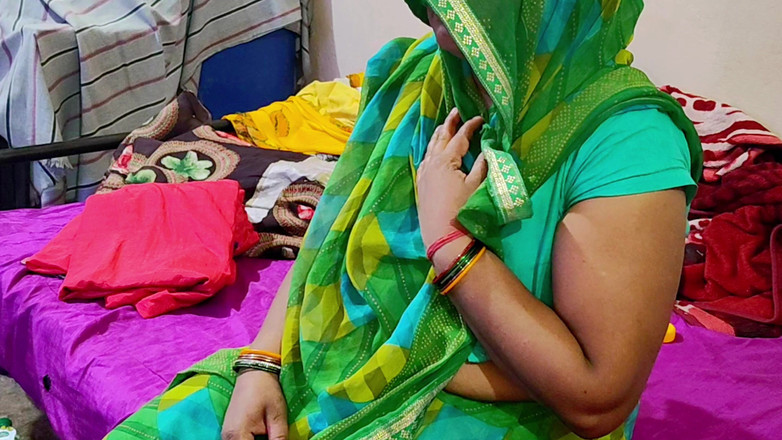 Annubhabhi4: Desi hete Indische Bhabhi geneukt in Hindi-audio