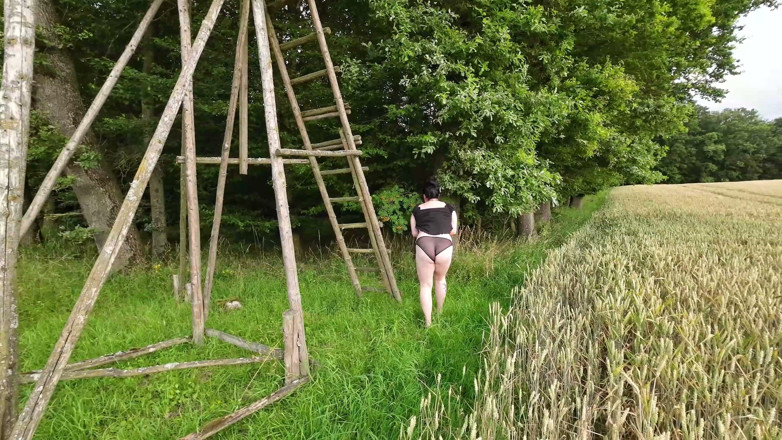 LadyLenaXXX: Xxl Plas Van Boven in Het Bos