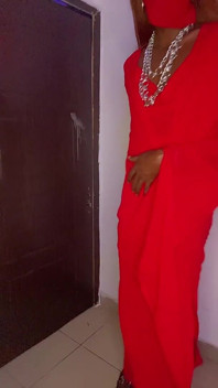 De dame in rood met wortel
