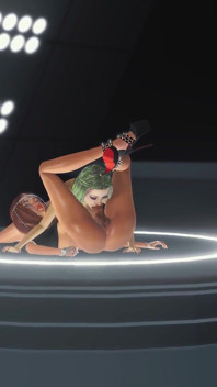 Une lesbienne incroyable se fait baiser par une fille sexy à la bite en 3D dans la station spatiale