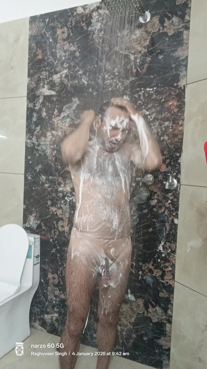 Rajasthani-old-lover: Inder duscht