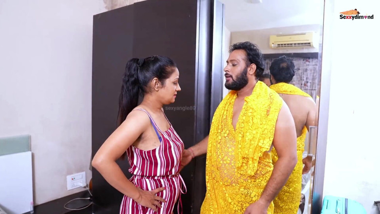 Kilash: Desi Indian Stepsister Pink Pussy Yellow Saree Stepson Falls in...
