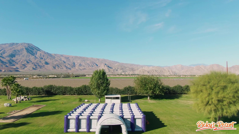 Ricky's Resort: Adria Rae Epizoda