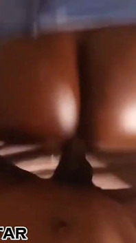 거유와 기름을 바친 밀프가 핫한 창녀를 따먹고 존나게 따먹히다