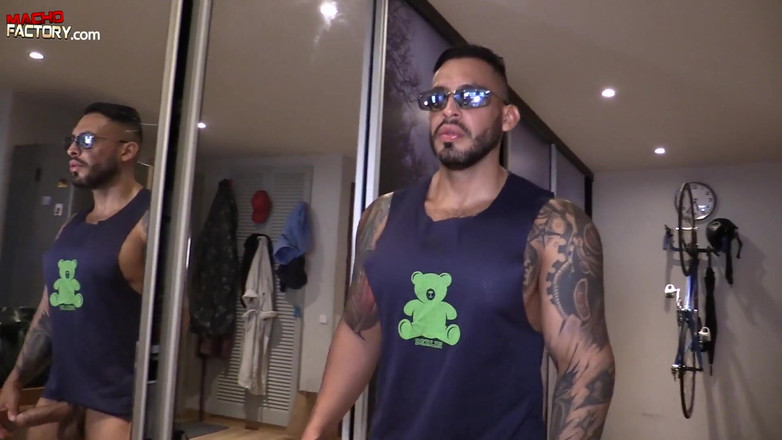 Macho factory: Viktor Rom Breaks a Hot Costa Rican Ass