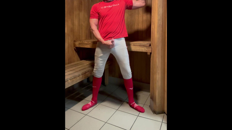 JockDad87: Diversión alfa en el vestuario con Jockdad87 en ropa de...