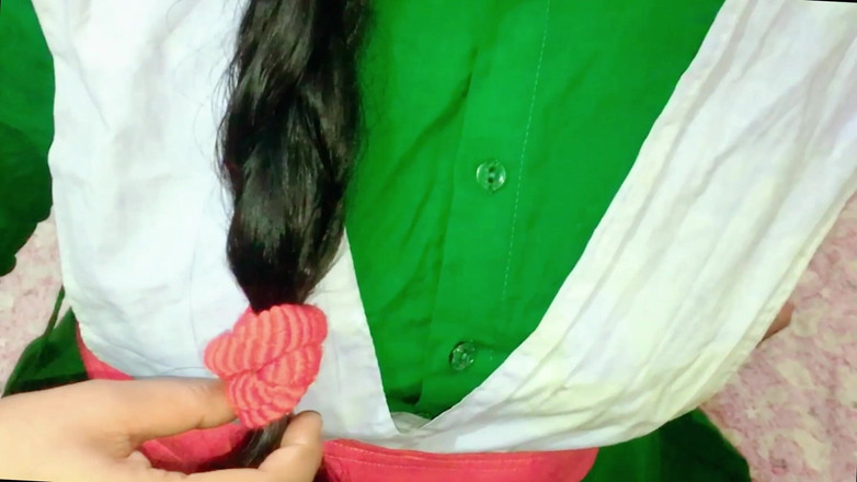 SEXYSADIA69: Une bombasse desi sexy dans un fantasme d’uniforme - jeu de...