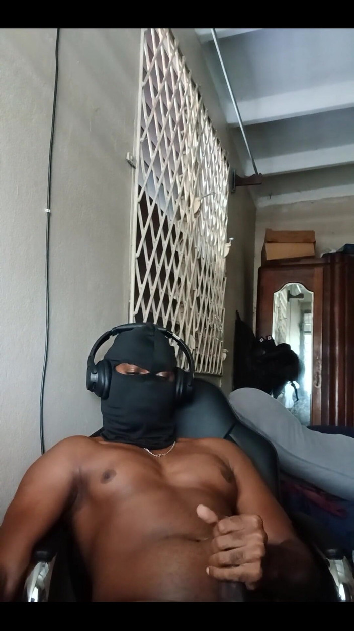 King Kingston: Felt Horny This Morning. )