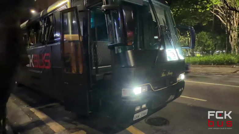 MACHOFLIX: Fckbus - a Journey That's Badass!
