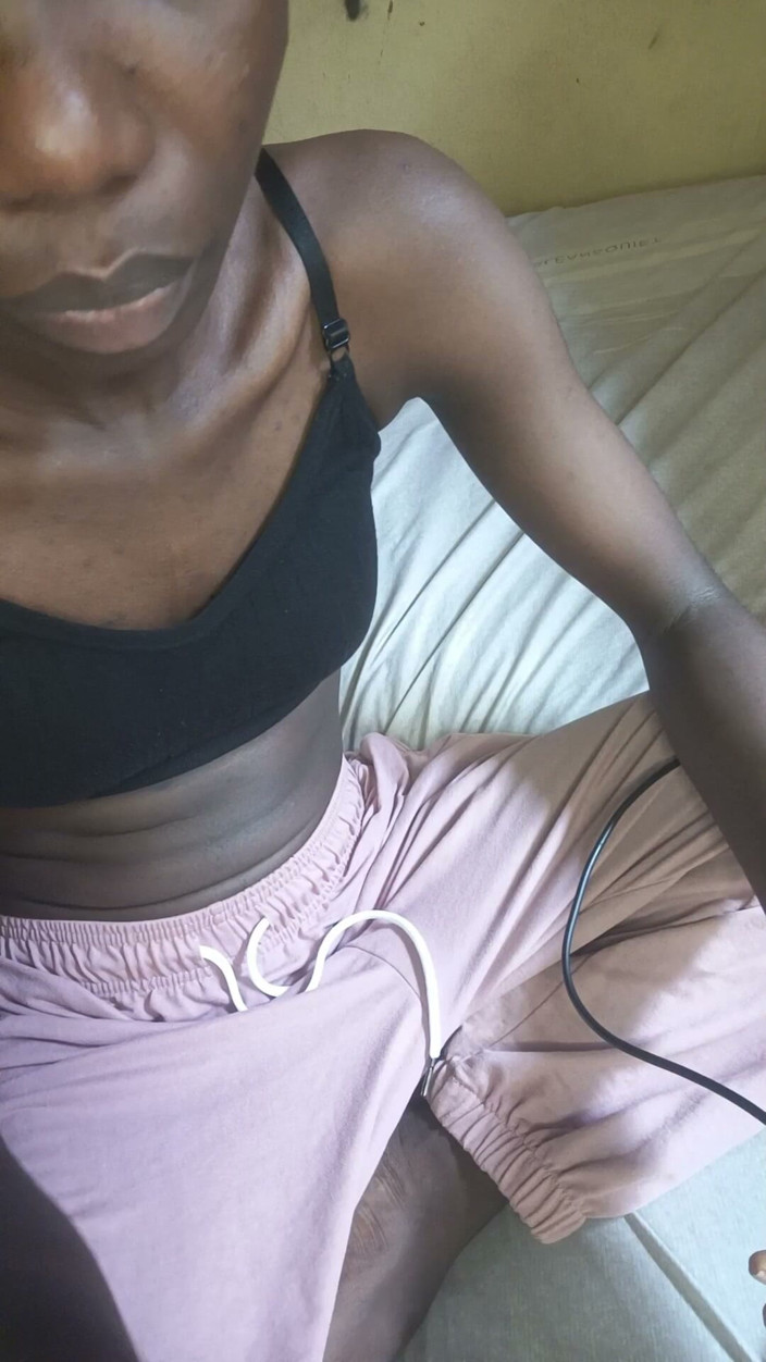 Dwuxxx: Playing Games and Playing with Kitty