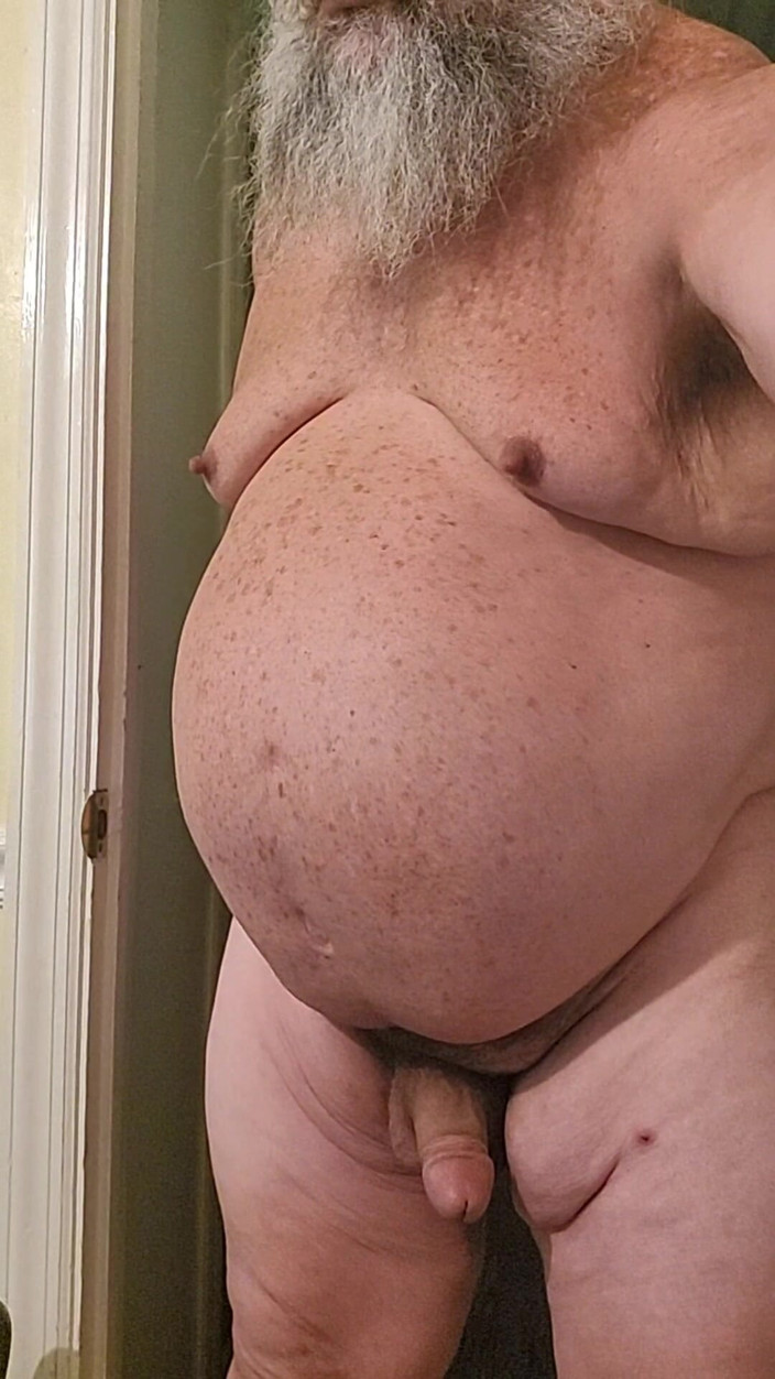 GeneWadexxx: Bating My Horny Thick Bubba Bear Cock