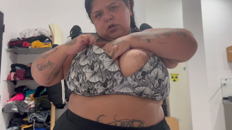 Mary Jhuana: Blowjob and Handjob: BBW Sucking Until the Cum Comes Out