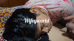 Wifeyworld2025: Warme cumshot in haar mond laden