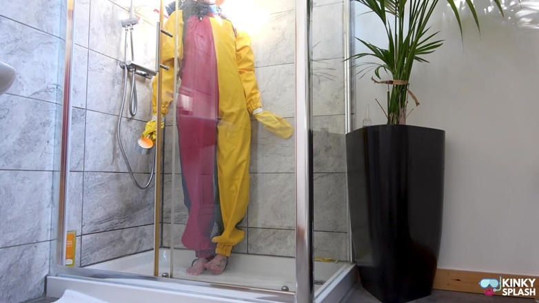 UKCuteGirl Lucy Lauren: Double-layered - pvc rainwear &amp; wetsuit: mandi berendam