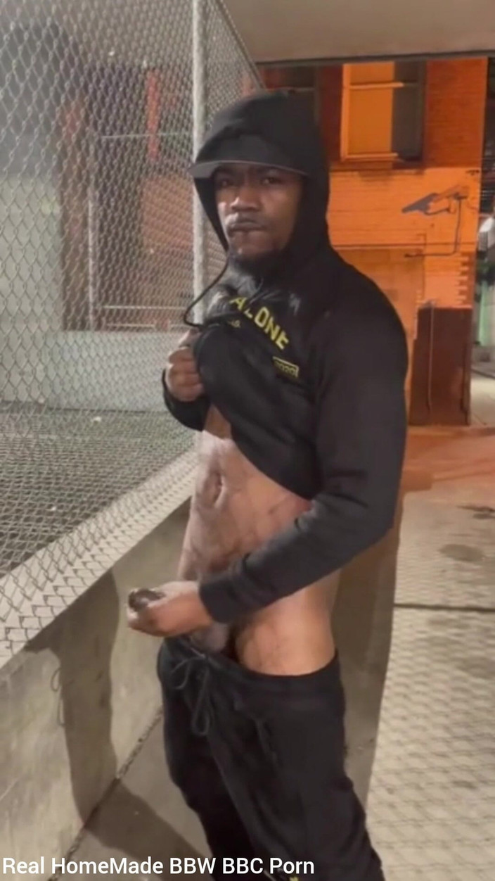 Big black cock BBCee: 내 큰 흑인 자지를 쓰다듬는 야외 사정
