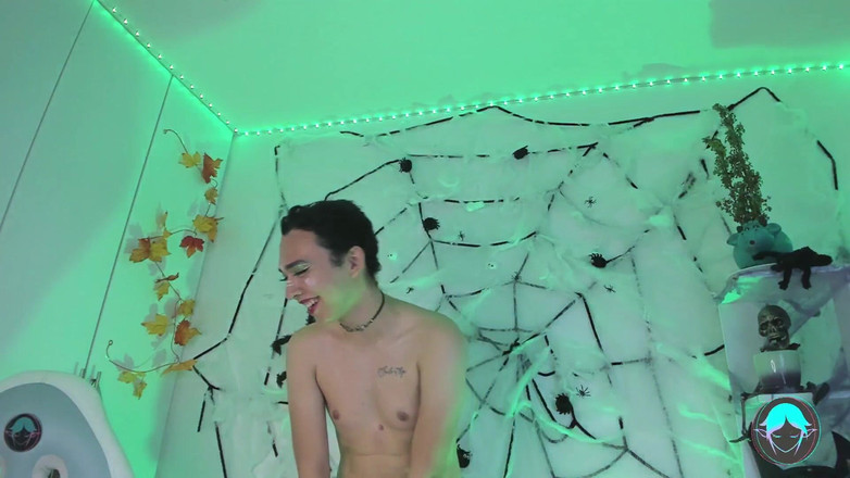 Sofi_elfqueen: 精灵变身到娘娘腔男孩