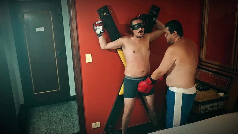 Combat and fetish: X thống trị: Bear Boxing vs Jobber