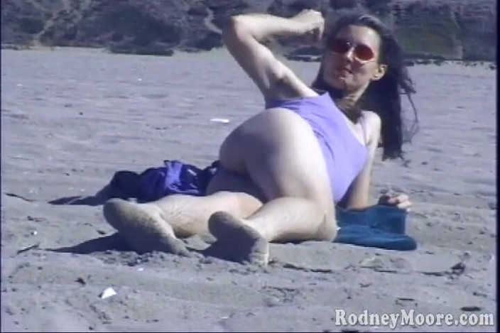 Horny Hairy Girls: Epic Vintage Hairy Girl Romp