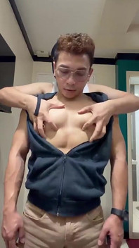 All Set - chudaee shuroo karne deti hai! Asia Twink hotal men uttejit ho jaati hai