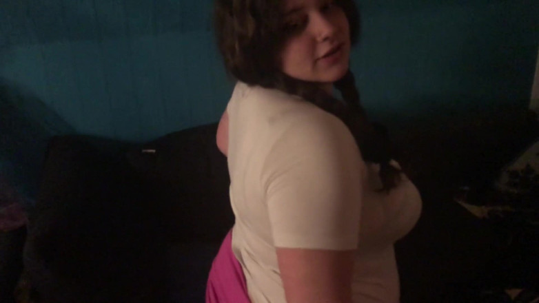 AmateurBBW: Nylon slet wil geneukt worden
