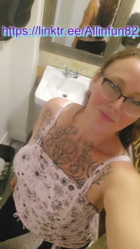 Burlesque Show Piss