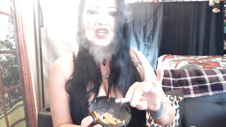 Abby Anna: Intimate suffering smoke slave