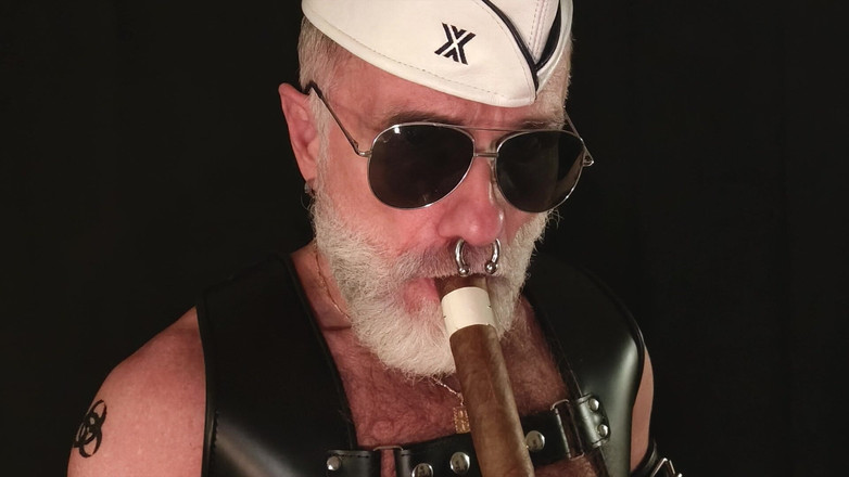 MusclesCigarsFFPig: Zigarrer stiefvater