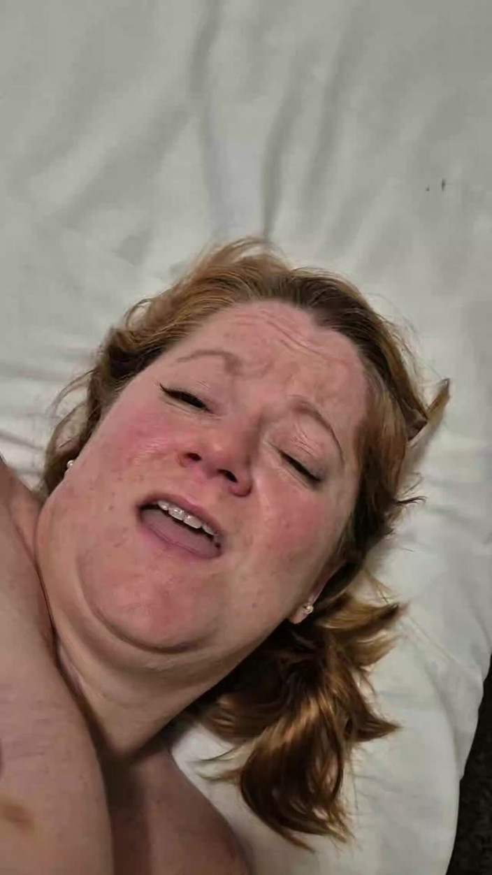 Lola38g: Lulu Does Messy Bareback Anal