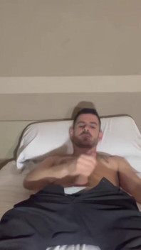 Xiscoxx Relaxing in Bed