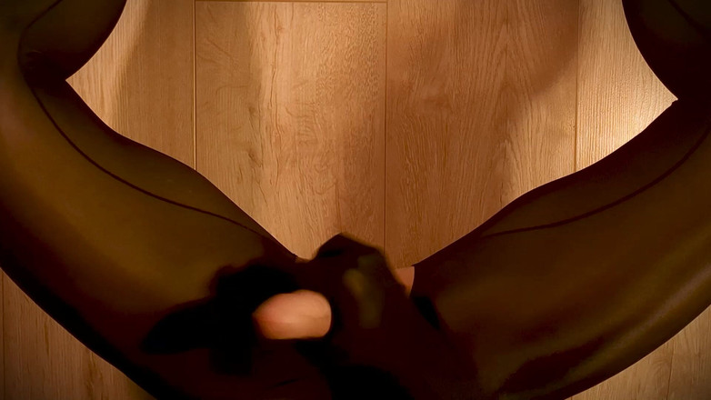 Julie Shine: Du Sperme Épais Sur Mes Collants Noirs Brillants