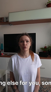 Menajera este dispusă să facă orice pentru a-și păstra locul de muncă