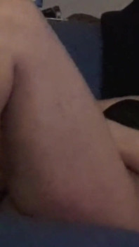 Solo adventure 19 - tante sange lagi asik muasin memeknya pakai dildo sampai orgasme